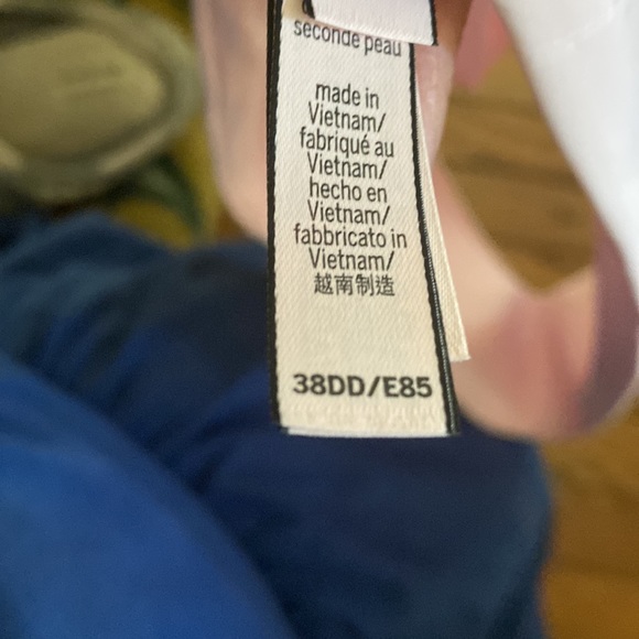 Pink - Picture 2 of 2